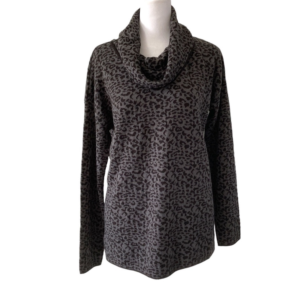 Calvin Klein small turtleneck sweater animal print black gray